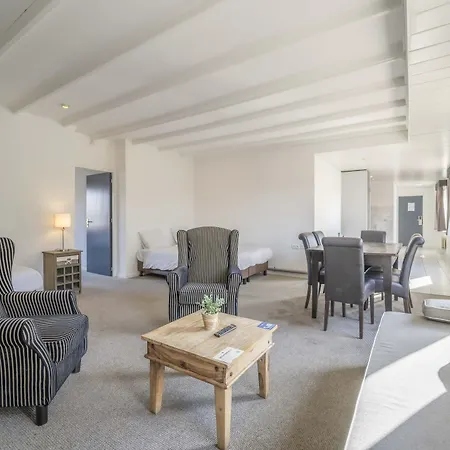 Fletcher Hotel-restaurant فندق